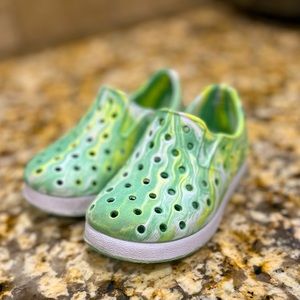 Cat & Jack Toddler Shoes, Size 5 Walker, Blue & Green